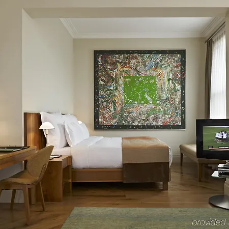Tomtom Otel