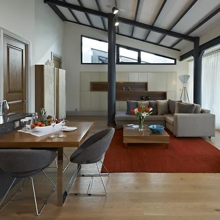 トムトム スイーツ ホテル