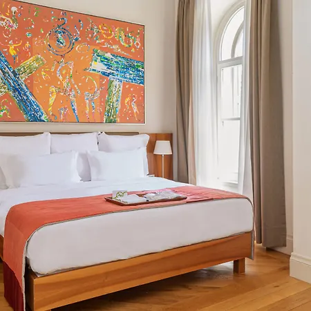 Tomtom Hotel