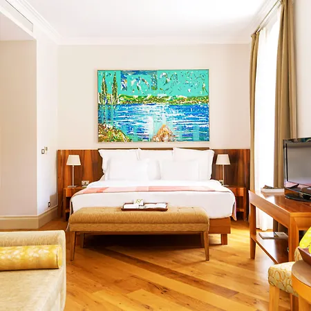 Tomtom 5* Istanbul