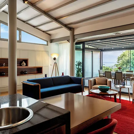 トムトム スイーツ 5* イスタンブール