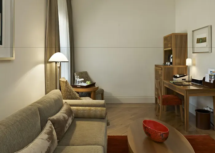 Отель Tomtom Стамбул