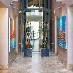汤姆套房酒店