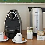 酒店 汤姆套房酒店 5*