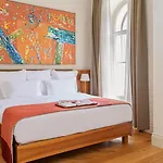 Tomtom Hotel