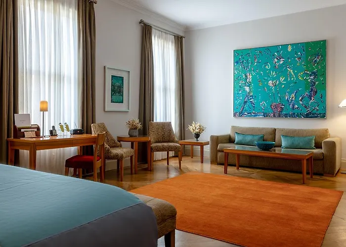 فندق أجنحة توم توم