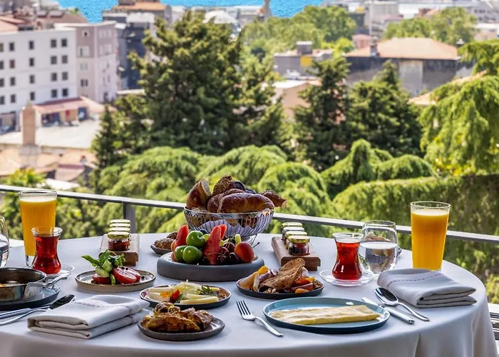 فندق أجنحة توم توم