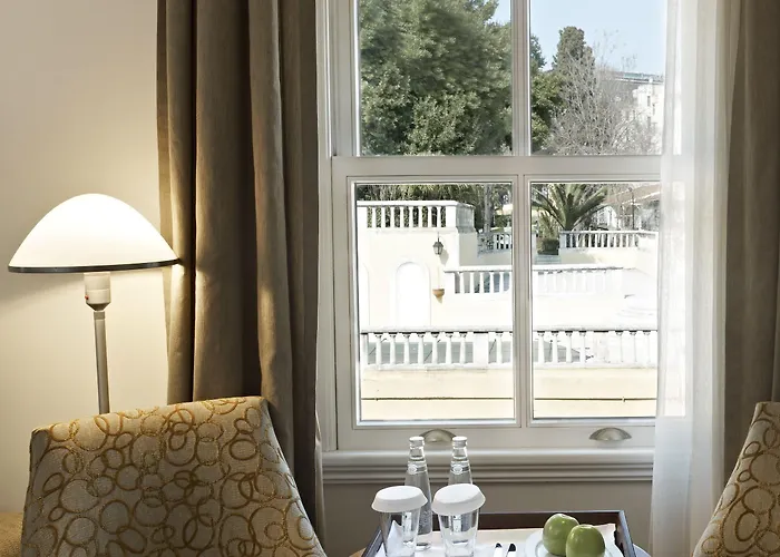 فندق أجنحة توم توم 5*