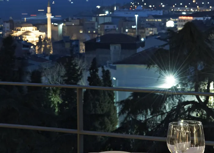 فندق أجنحة توم توم